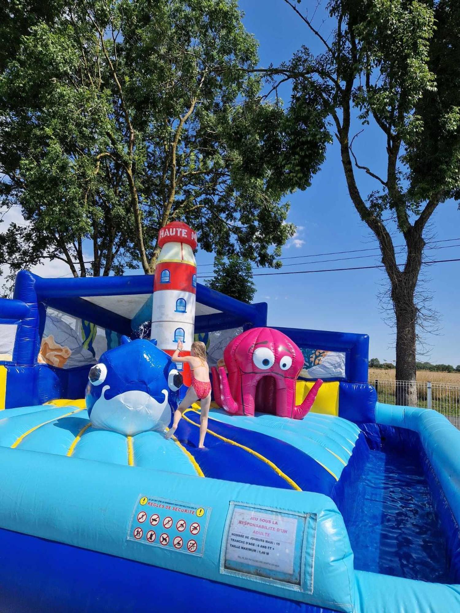 Camping Le Clos De Balleroy Esterno foto