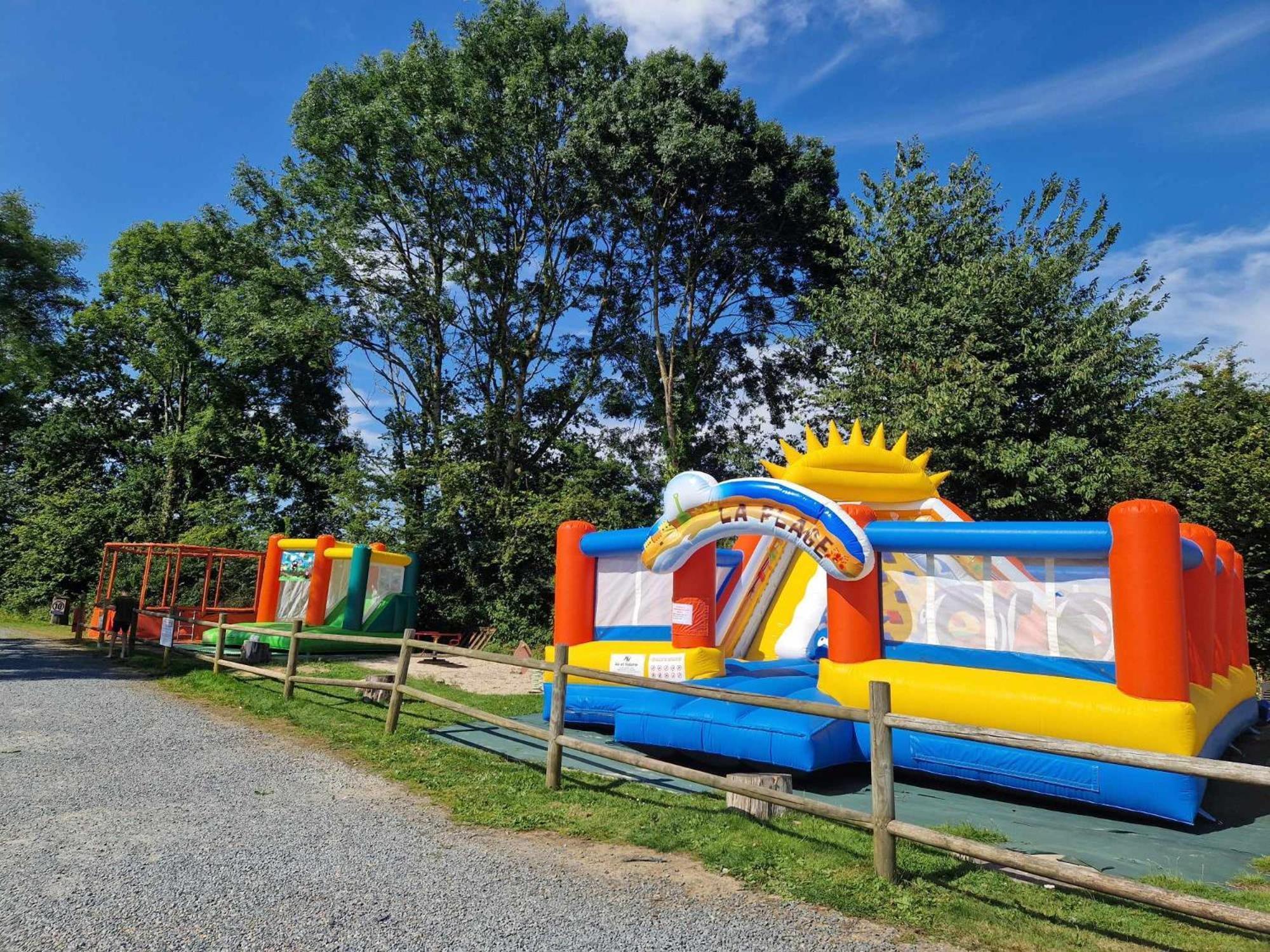 Camping Le Clos De Balleroy Esterno foto