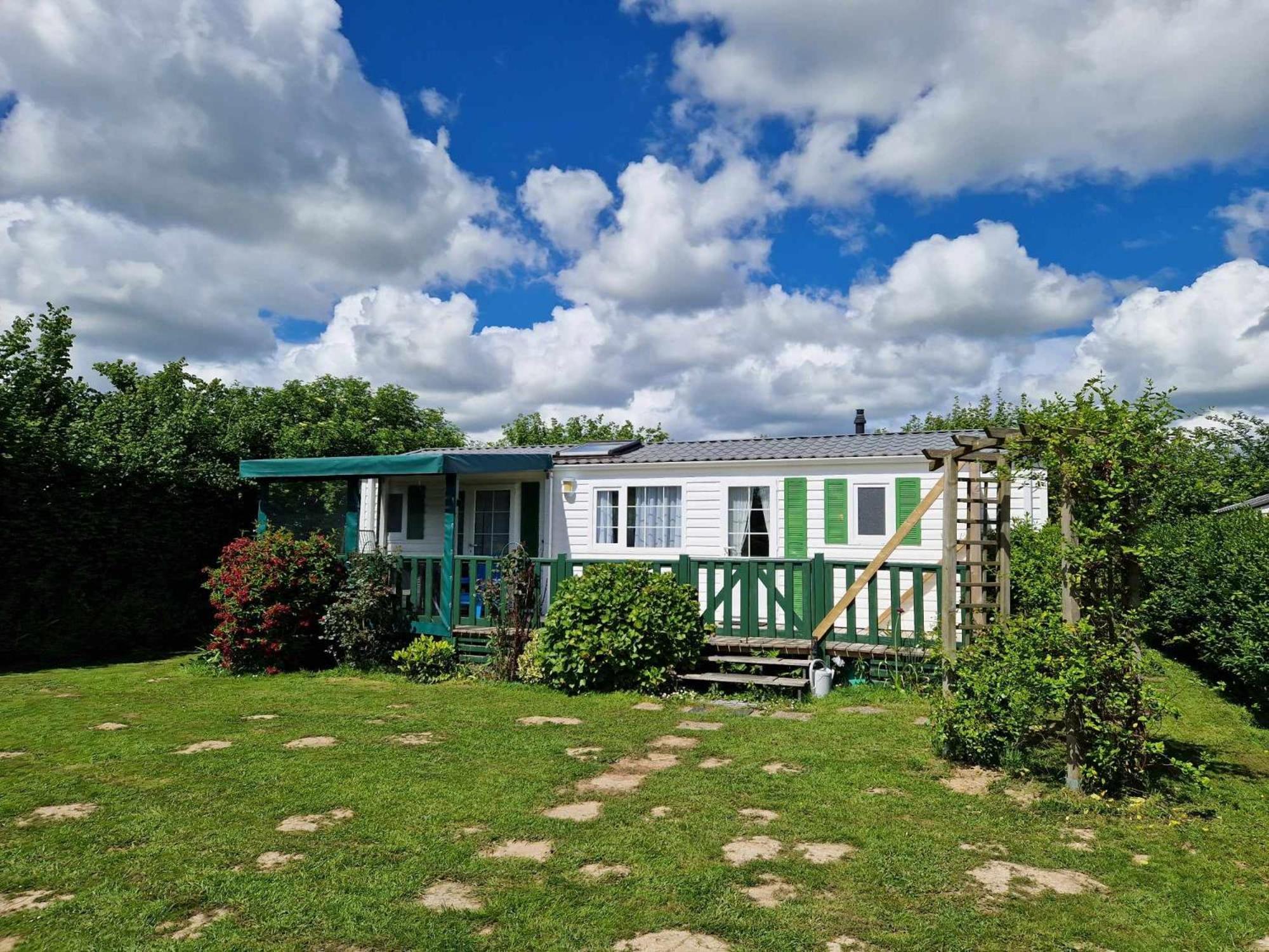 Camping Le Clos De Balleroy Esterno foto